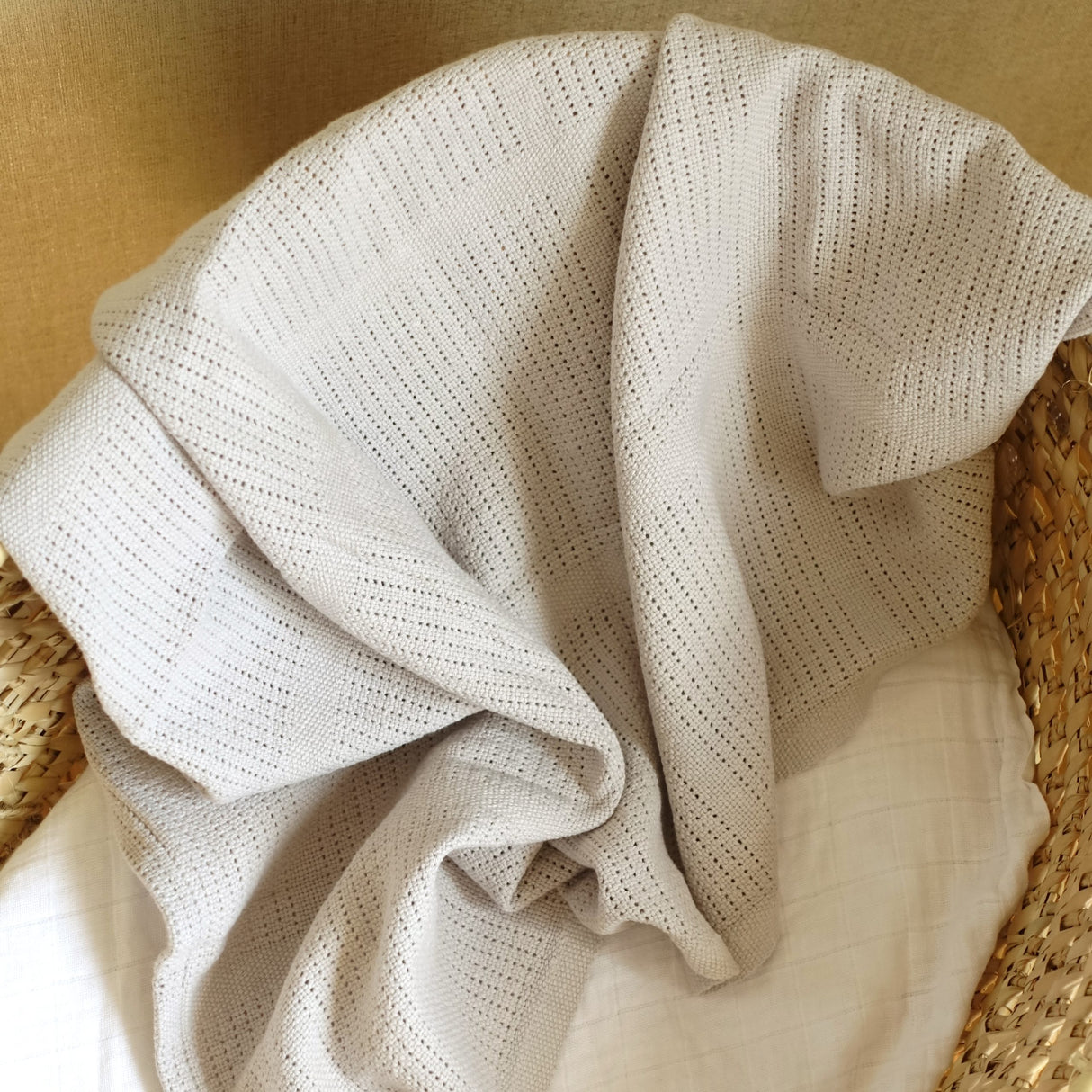 Bright Bots Cellular Blanket