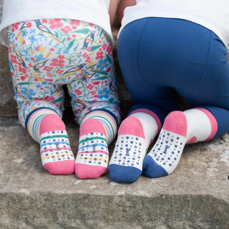 Caterpillar Grippy Socks