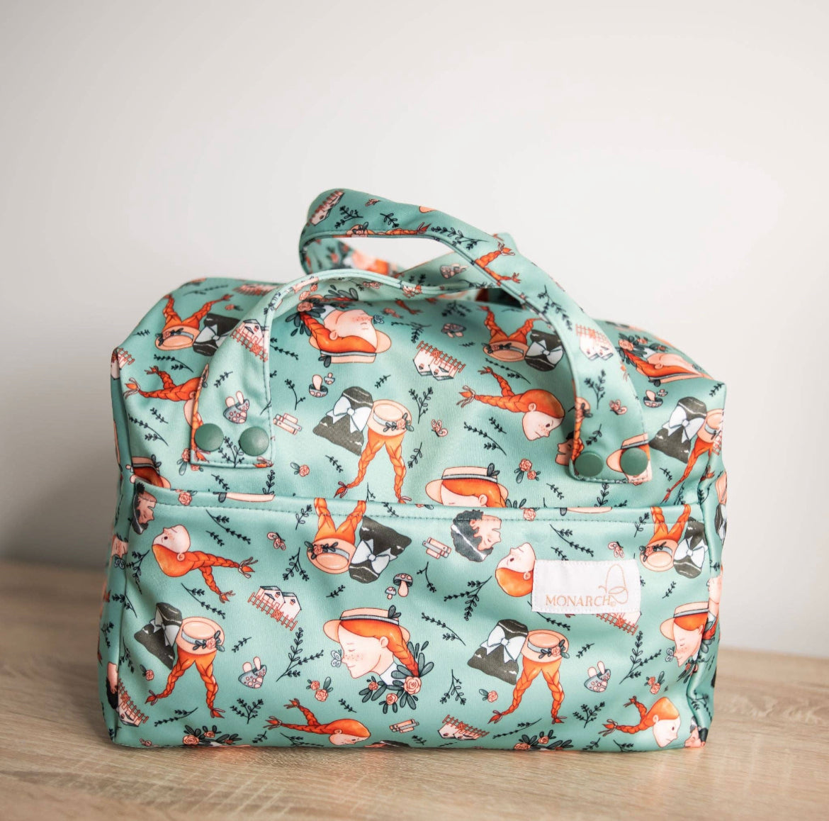 Monarch XL Travel Pod