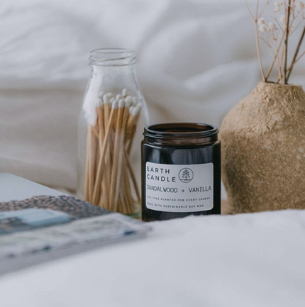 Earth Candle Co Sandalwood & Vanilla Wooden Wick Candle