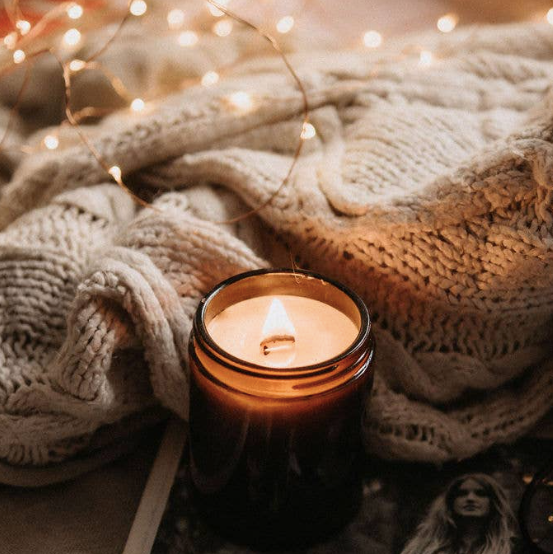 Earth Candle Co Sandalwood & Vanilla Wooden Wick Candle