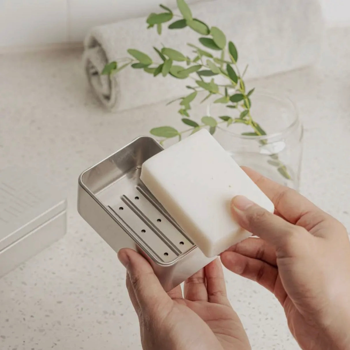 Travel Soap Tin | Metal Soap Container (with Drip Tray)