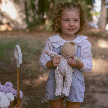 Olli Ella Dozy Dinkum Soft Doll - Custard Garden Floral